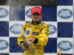 Giancarlo Fisichella voittaa ensimmäisen kerran 2003 Brazil F1 GP