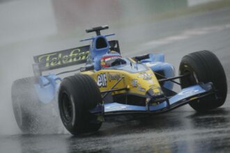 Renault rules out F1 engine return despite V8 momentum