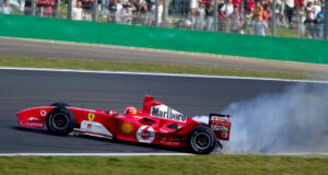 Michael Schumacher tourne au 2004 Chinese F1 GP