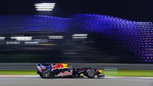 Sebastian Vettel ajoi Red Bull RB7 Abu Dhabissa (2011)