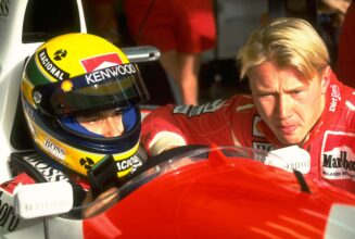 Ayrton Senna et Mika Hakkinen avant le Grand Prix du Portugal sur le circuit d'Estoril au Portugal (1993)