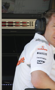 Struggling McLaren ousts technical chief
