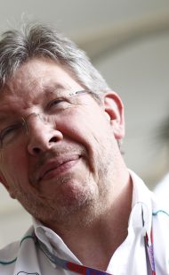 Brawn - Red Bull อ่อนแอลงโดยล่าสุด F1 ย้าย