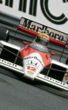 Desmontando el mejor coche de F1 con los hombres que lo fabricaron