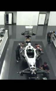 延时摄影：赛车准备运输到海外 - 索伯 F1 团队