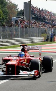 McLaren kwestionuje taktykę holowania Ferrari