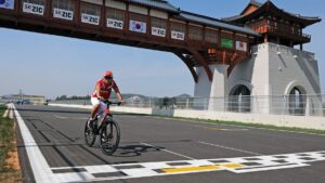 Felipe Massa in Ferrari Mountainbike in Korea 2011