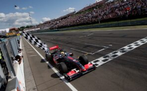 Lewis Hamilton McLaren MP4-24 Mercedes Hungary (2009)