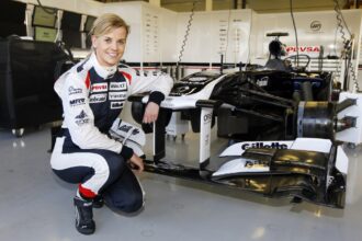 Susie Wolff FW30
