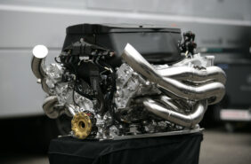 Mercedes F1 engine (V8)