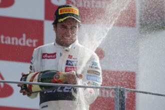 Sergio Pérez now managed by Indycar's Adrian Fernandez