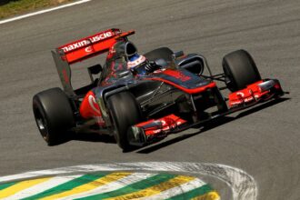 McLaren F1 could revert to 2012 MP4-27 car