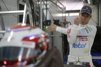 Камуї Кобаясі прагне F1 повернення в сезоні 2014