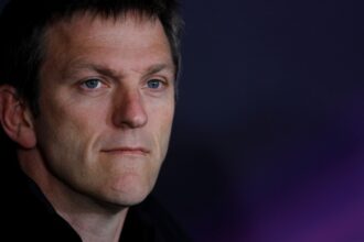 Lótus F1 diz que o chefe de tecnologia Allison não irá embora