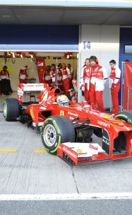 Nico Rosberg: New Ferrari F138 quite good at Jerez F1 wintertest