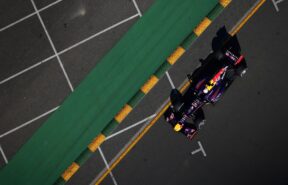 Sebastian Vettel im Qualifying 1st in seinem Red Bull RB9