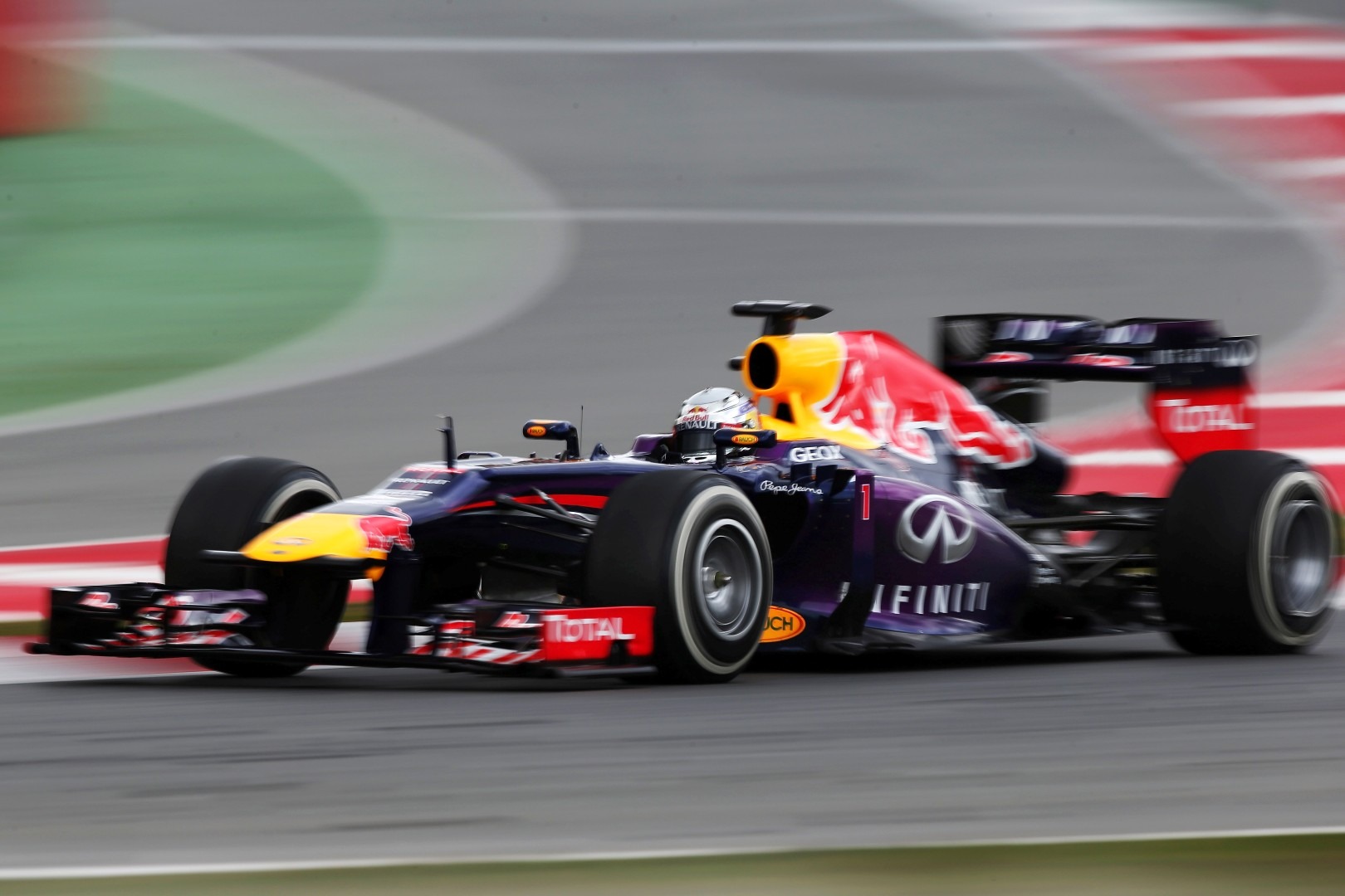 Red Bull denies mapping saga slowed down RB9 pace