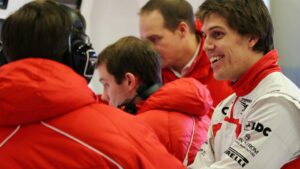 Luiz Razia at pitbox Marussia