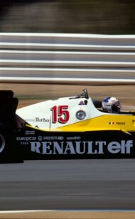 历史上的今天 F1 历史:普罗斯特在保罗·里卡德赛道占据主导地位