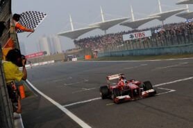 Fernando Alonso wins the 2013 Chinese F1 GP
