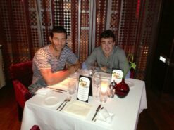 Twitter photo dinner with friends Webber and Alonso