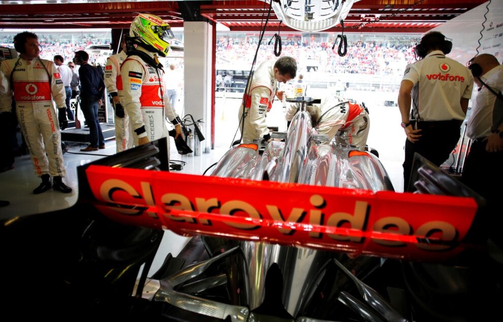 First Carlos Slim F1 sponsor shows on McLaren MP4-28