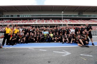 Lotus F1 sold team stake to investor