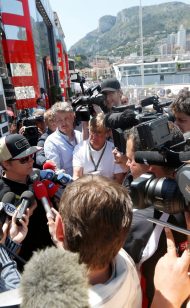 Raikkonen admits he has two options for 2014 F1 seat