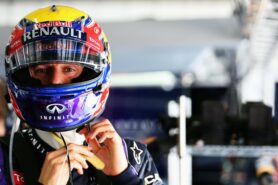Webber - F1 teams 'still sniffing around'