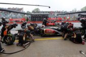 Lotus in trouble during Raikkonen pitstop