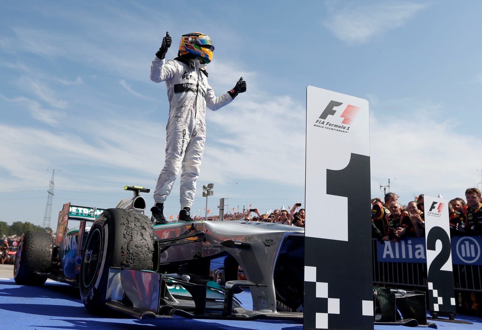 2013 Hungarian Grand Prix: F1 race Results, Winner & Report