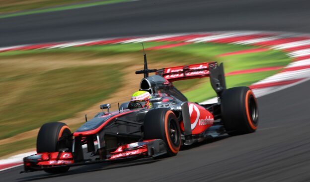 McLaren has stopped development of MP4-28 F1 car 1 Oliver Turvey, McLaren MP4-28 Mercedes (2013)