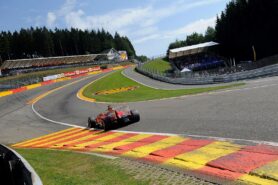 Alonso menee Au Rougeiin kylpylässä