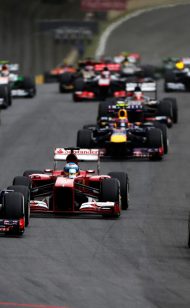 Alto desempenho relembra os motores V8 e V10.