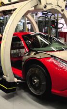 F1 simulator work and a factory stroll for Raikkonen