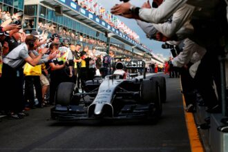 Kevin Magnussen op het podium in Australië 2014
