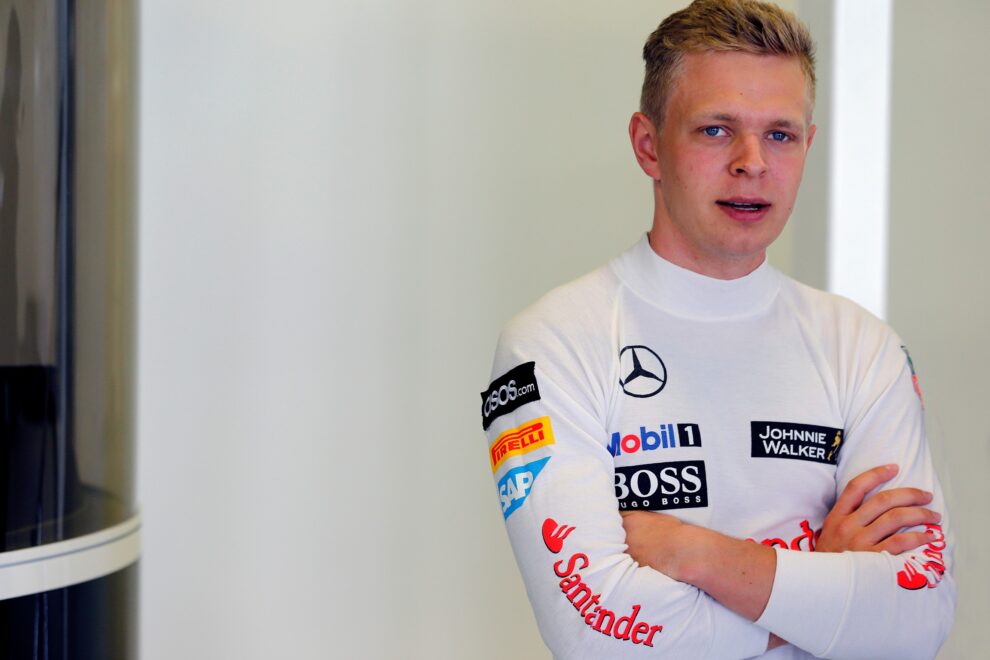 Saxo Bank & Magnussen linked with Lotus for 2016