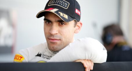 Maldonado set for sports car seat