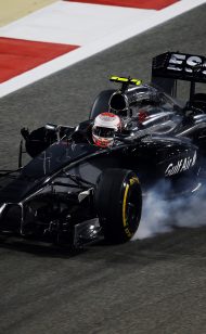 McLaren runs Red Bull front wing 'copy'