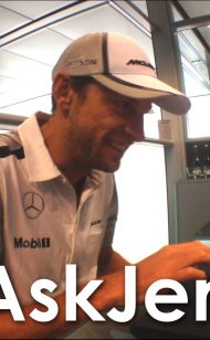 Jenson Button mengambil alih Twitter
