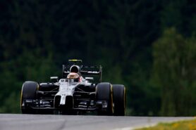 Magnussen denies ruling out F1 reserve role