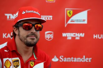 Ecclestone plays down F1 return rumours