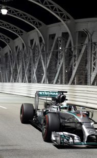 Mercedes denies 'old' engine for 2015 claims