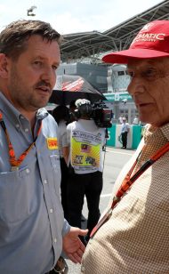 เลาดา: F1 จะเจริญรุ่งเรืองด้วย 'เครื่องยนต์ Mercedes 20 เครื่อง'