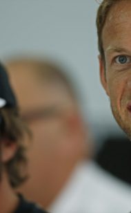 Alonso defends Button after 'negative' slip
