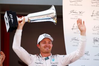 Nico Rosberg wins