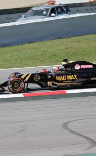Die Unsicherheit hängt immer noch über Lotus