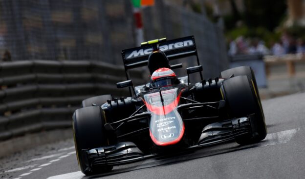 McLaren 'short nose' fails FIA crash tests 1 Jenson Button, McLaren MP4-30