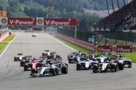 Start of the 2015 F1 GP