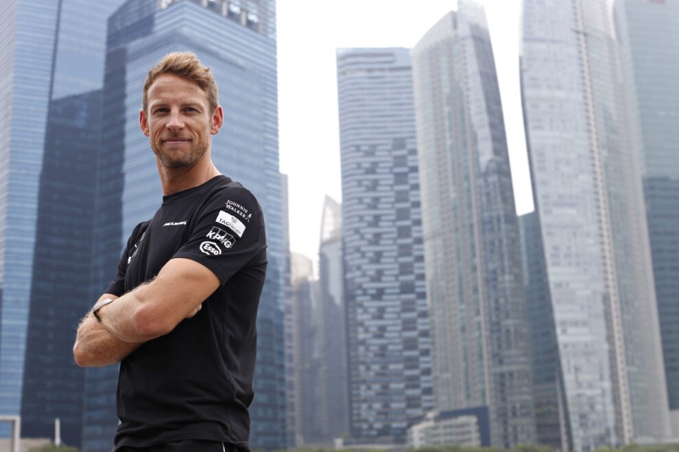 McLaren hope Button will stay